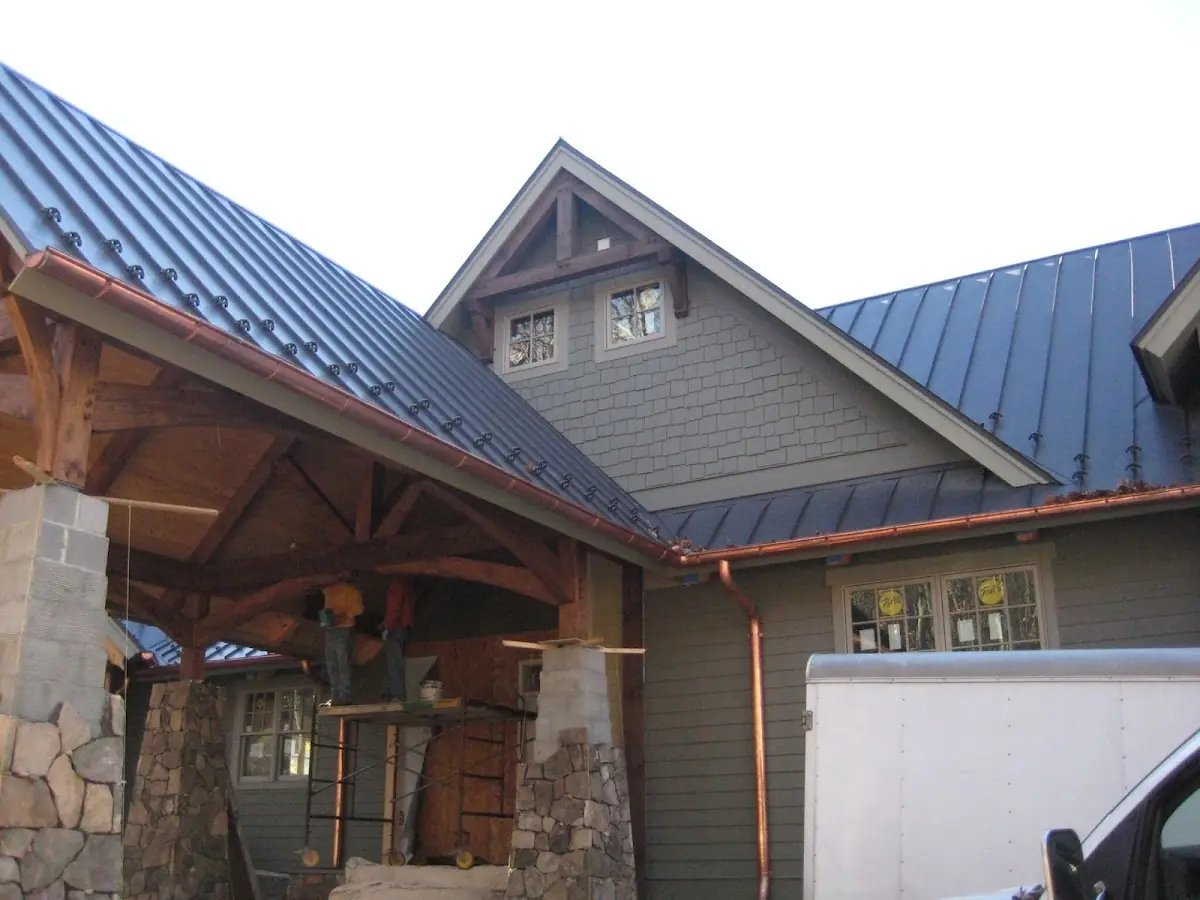Craftsman Roofing team delivering quality roofing work in Gotha